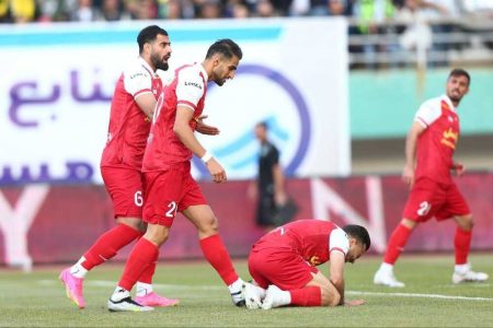 نباید فضا برای اوسمار متشنج شود/ ملی‌پوشان پرسپولیس باید جام ملت‌ها را فراموش کنند