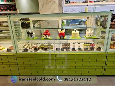 جذب مشتری با نمایش حرفه ای محصولات در یخچال شو کیک