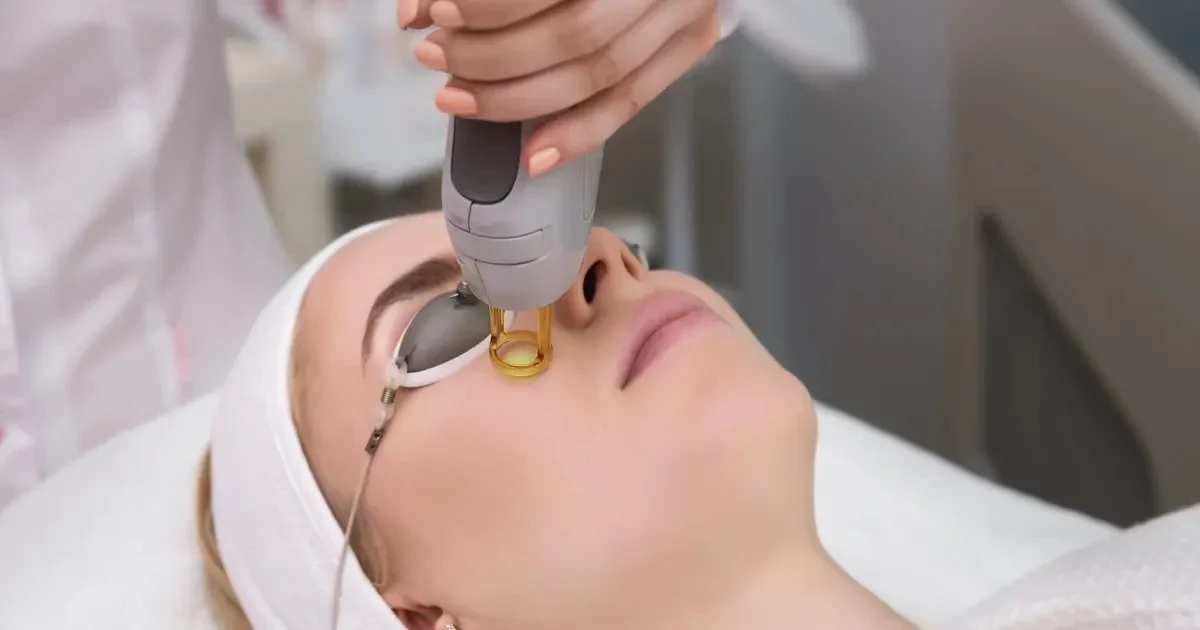 فیشیال پوست، تجربه ای لذت بخش برای داشتن پوستی سالم و درخشان