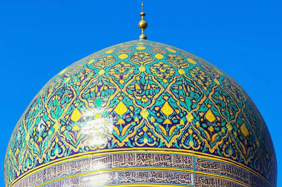 معماری آرامگاه پیر پالاندوز مشهد: شاهکار دوران تیموری