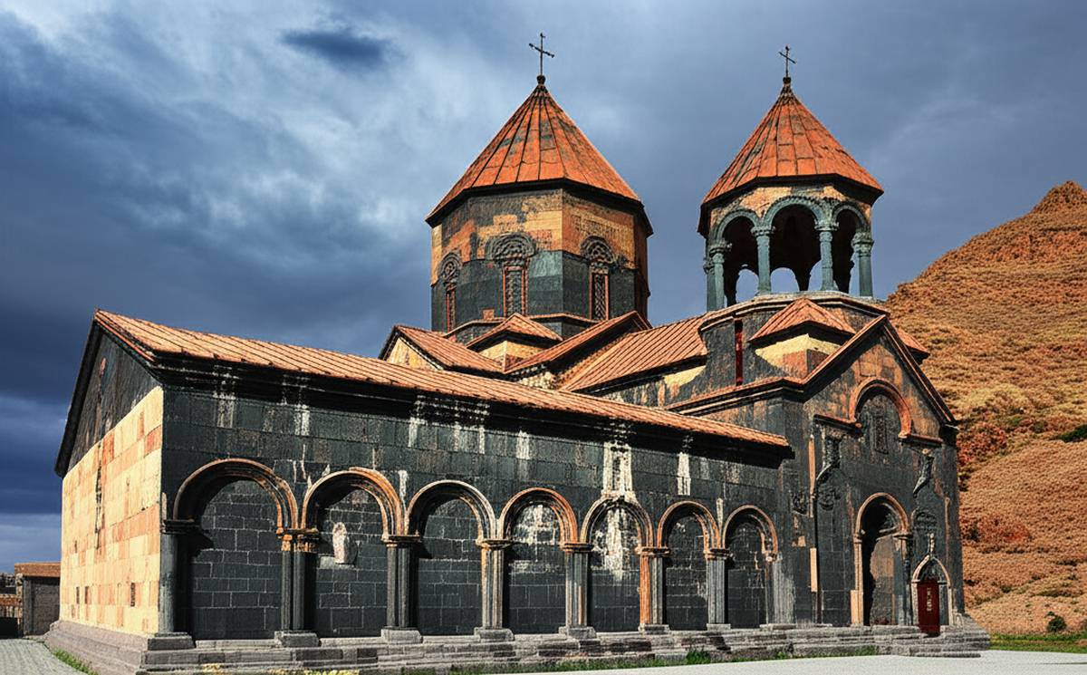 معماری قره کلیسا | بررسی کامل شاهکار تاریخی ایران